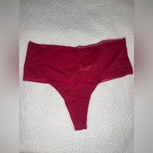 🛍️ NEW NEVER WORN Maidenform Thong Pantie 🛍️